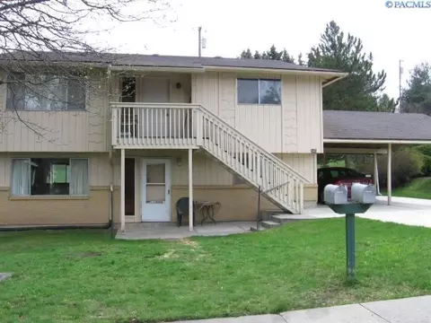 345 NW Robert St, Pullman, WA 99163 photo 1