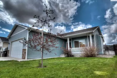 1370 SW Lost Trl, Pullman, WA 99163 photo 1