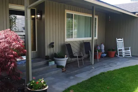 60 Westbourne Loop, Burbank, WA 99323 photo 1
