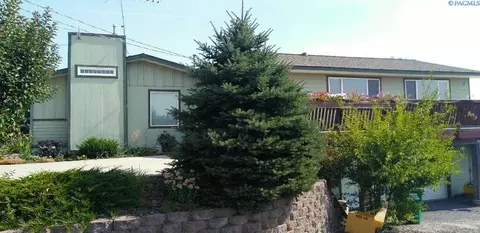 1305 E 8th, Palouse, WA 99161 photo 1