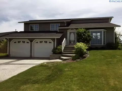 755 SW Staley Dr, Pullman, WA 99163 photo 1