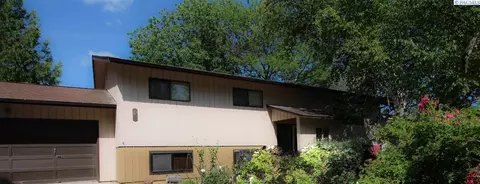 1600 NW Hall, Pullman, WA 99163 photo 1