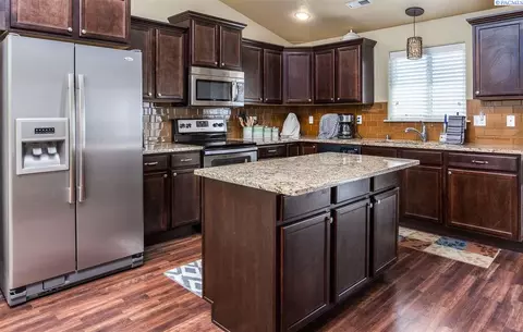 4903 Avion Dr, Pasco, WA 99301 photo 1