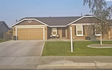 6105 Robert Wayne Dr, Pasco, WA 99301 photo 1