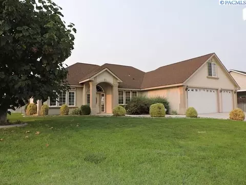 4311 Laredo Dr, Pasco, WA 99301 photo 1