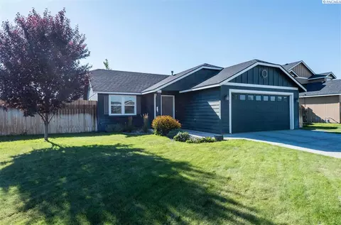 6304 Ochoco Ln, Pasco, WA 99301 photo 1