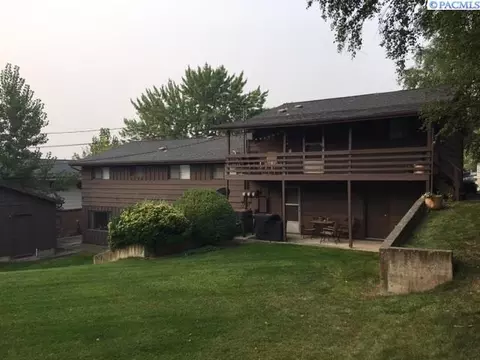 1330 NW Hall Dr, Pullman, WA 99163 photo 1
