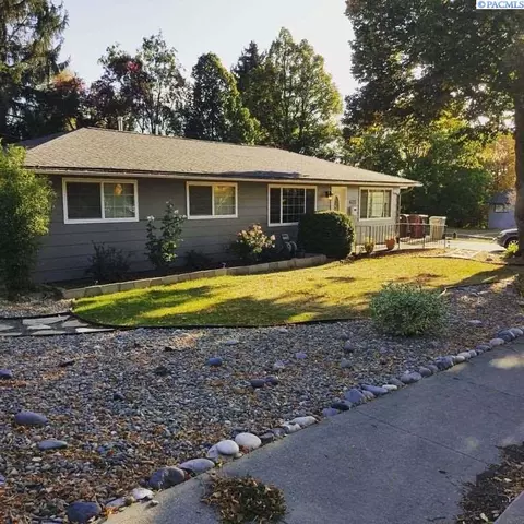 625 NW Polaris St, Pullman, WA 99163 photo 1