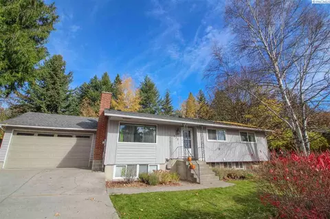 830 SW Crestview St, Pullman, WA 99163 photo 1