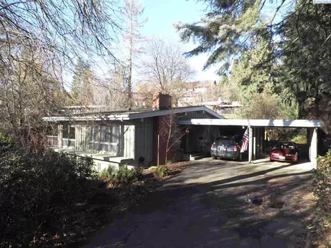 1745 NE Lower Dr, Pullman, WA 99163 photo 1