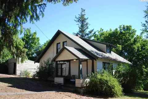 1040 NW Ritchie, Pullman, WA 99163 photo 1