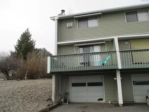 90 NW Thomas #A-1, Pullman, WA 99163 photo 1
