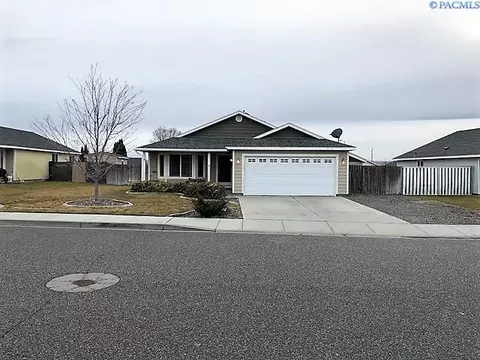 9112 Angus Dr, Pasco, WA 99301 photo 1
