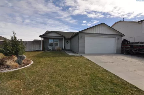 5403 Buchanan Ln, Pasco, WA 99301 photo 1