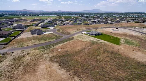 6825 Eagle Crest Dr, Pasco, WA 99301 photo 8