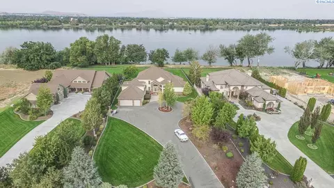7216 Ricky Rd, Pasco, WA 99301 photo 1