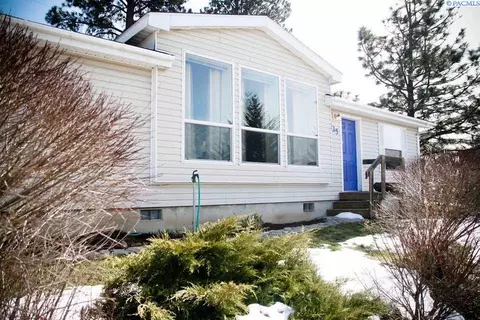 135 SE Thompson St, Pullman, WA 99163 photo 1