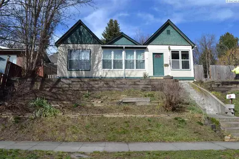 355 SW State St, Pullman, WA 99163 photo 1