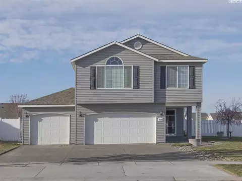 8020 Hudson Dr, Pasco, WA 99301 photo 1