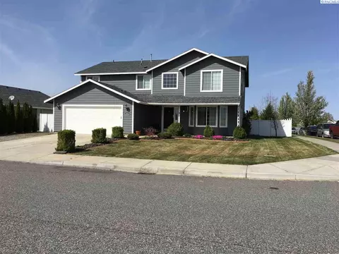 8403 Packard Dr, Pasco, WA 99301 photo 1