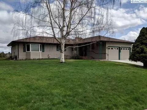 1300 NW Orion Dr, Pullman, WA 99163 photo 1