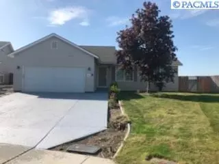 8408 Holburn Ln, Pasco, WA 99301 photo 1