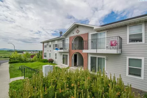 1645 NE Merman Dr #D-202, Pullman, WA 99163 photo 1