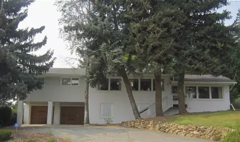 925 SW Fountain St, Pullman, WA 99163 photo 1