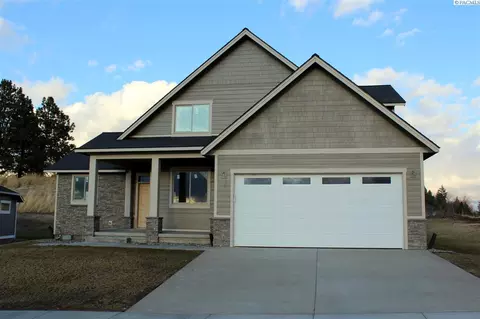 820 SW Marcia Dr, Pullman, WA 99163 photo 1