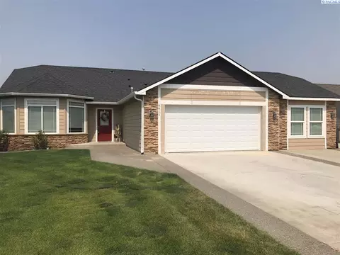 4411 Laredo Dr, Pasco, WA 99301 photo 1