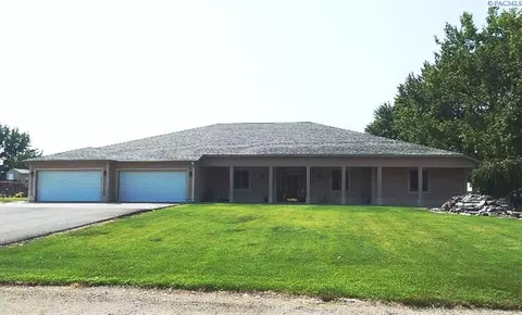2816 N Road 84, Pasco, WA 99301 photo 1