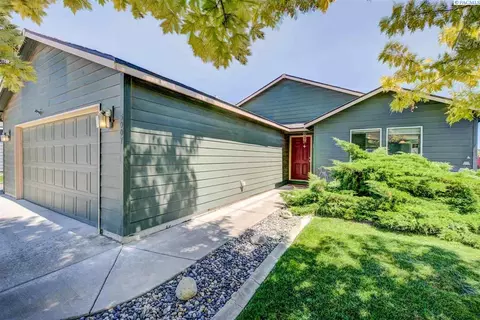 5007 Buchanan Ln, Pasco, WA 99301 photo 1