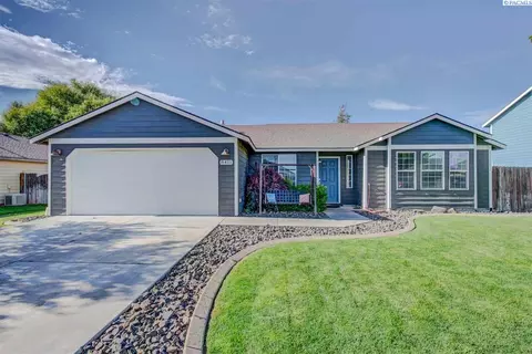 8411 Studebaker Dr, Pasco, WA 99301 photo 1