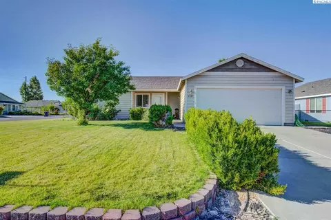 9207 Jersey Dr, Pasco, WA 99301 photo 1