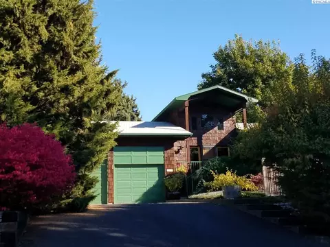 810 SE Derby St, Pullman, WA 99163 photo 1