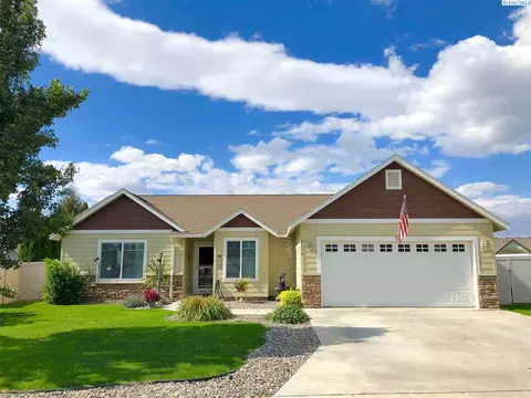 8116 Chehalis Dr, Pasco, WA 99301 photo 1