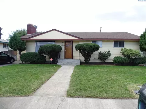 1924 W Ruby St, Pasco, WA 99301 photo 1