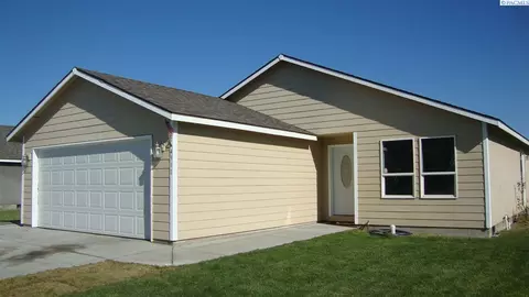 4911 Buchanan Ln, Pasco, WA 99301 photo 1
