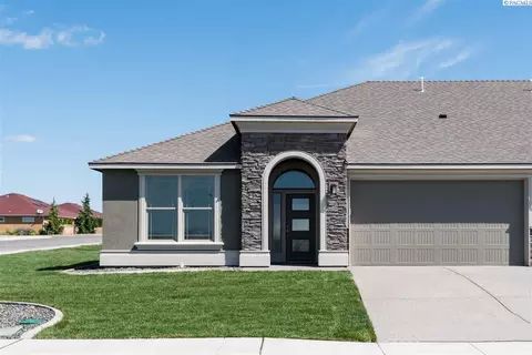 9017 Ruven St, Pasco, WA 99301 photo 1