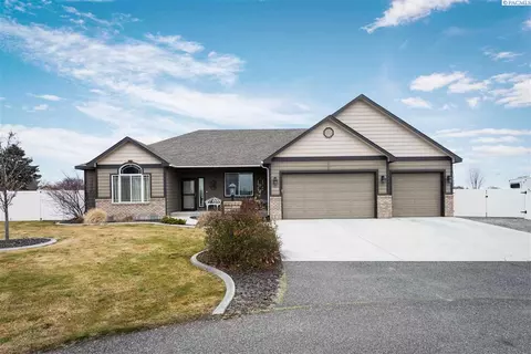 7005 Christina Ct, Pasco, WA 99301 photo 1