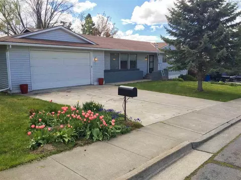 415 SE Bellevue St, Pullman, WA 99163 photo 1