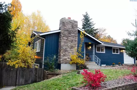 335 NW Larry, Pullman, WA 99163 photo 1