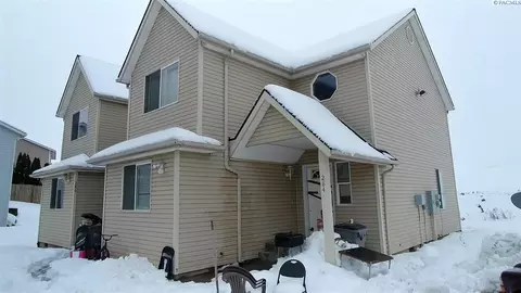284-286 NW Clay Ct, Pullman, WA 99163 photo 1