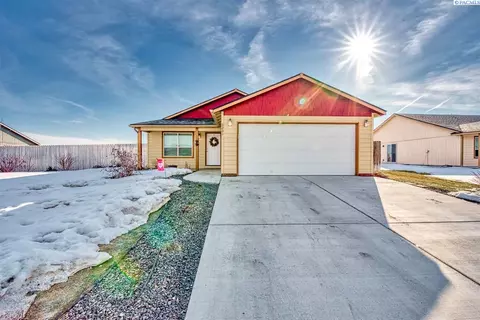 6201 Rocket Ln, Pasco, WA 99301 photo 1