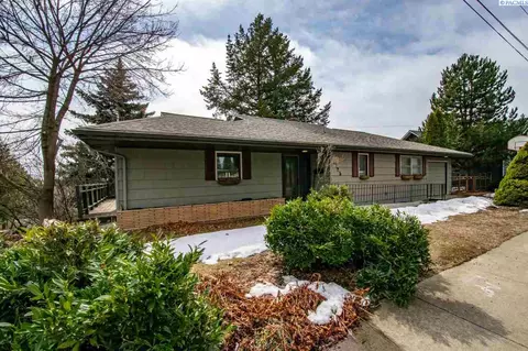 1725 NE Upper Dr, Pullman, WA 99163 photo 1
