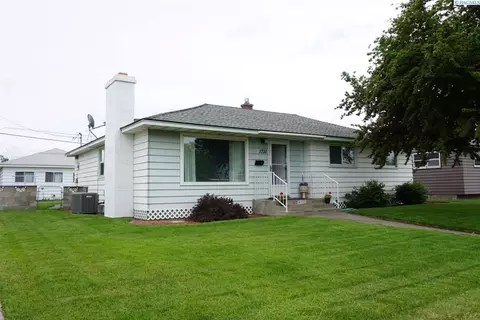 1731 N 18th Ave, Pasco, WA 99301 photo 1