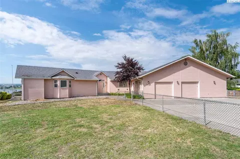 9412 Sturgis Rd, Pasco, WA 99301 photo 1