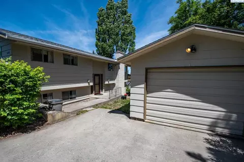 1830 NW Kenny, Pullman, WA 99163 photo 1