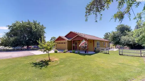 4904 W Argent Rd, Pasco, WA 99301 photo 1