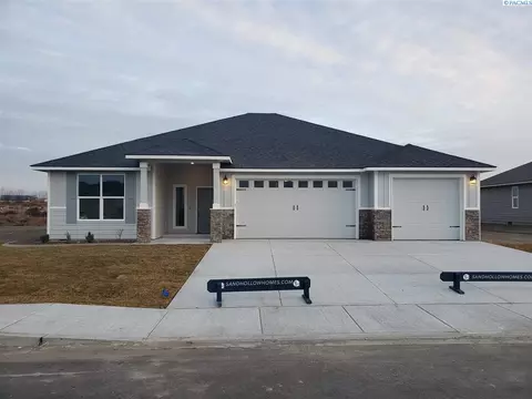7410 Azure Dr, Pasco, WA 99301 photo 1